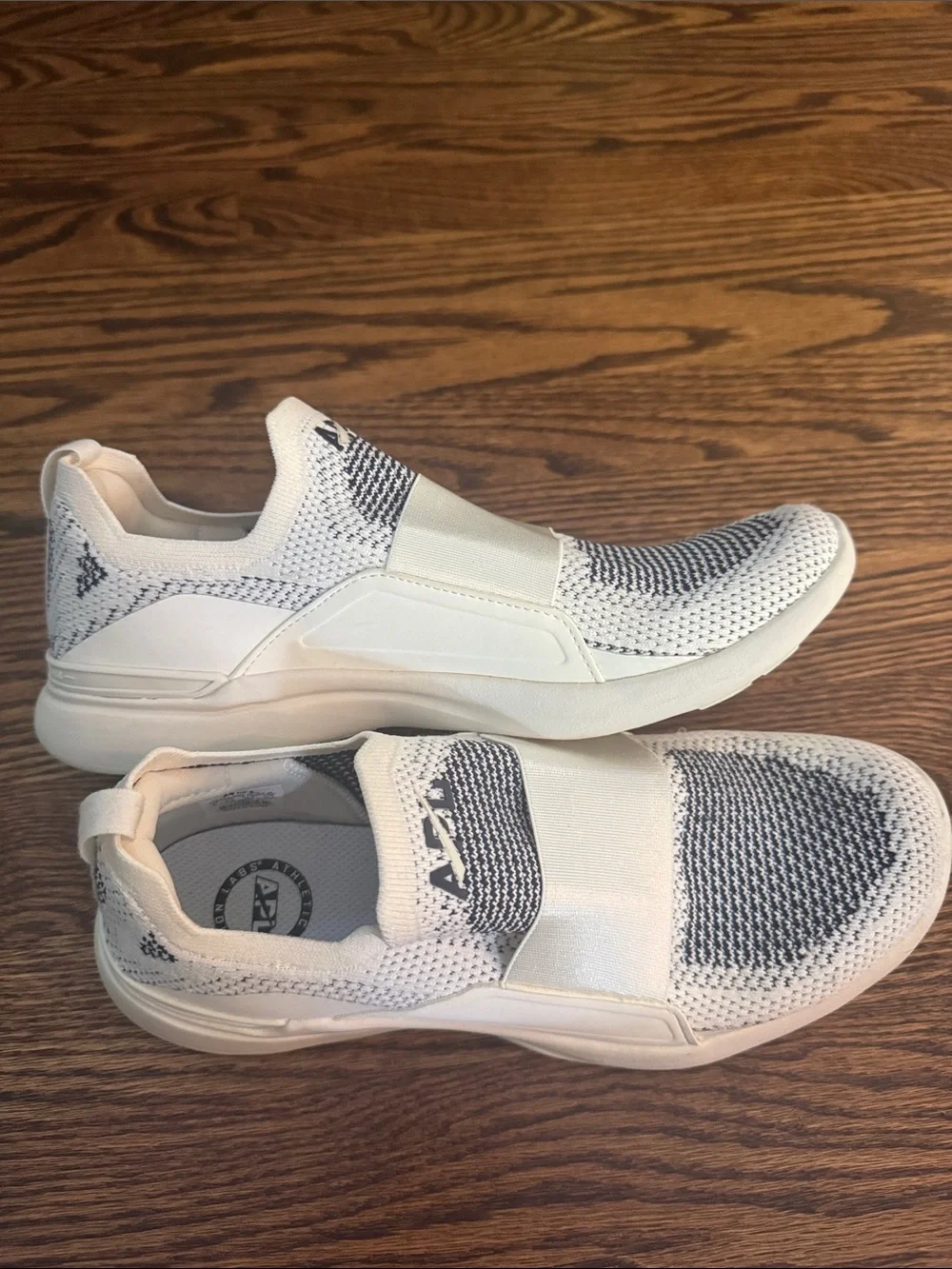 APL (Athletic Propulsion Labs) TechLoom Bliss Sneakers. Slip-on sock style. Sz 8